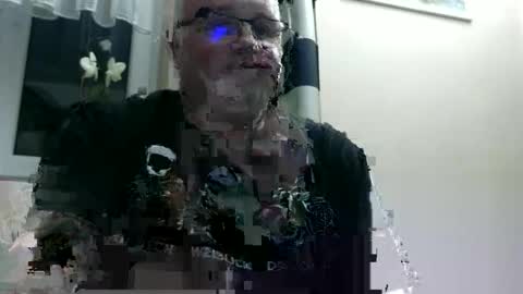 Snapshot of curtus14 chatting on September 9, 2025, 8:41 pm curtus14 online show from September 9, 2025, 8:41 pm