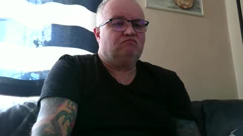 Snapshot of curtus14 chatting on November 16, 2025, 12:00 pm curtus14 online show from November 16, 2025, 12:00 pm