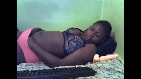 curvy_corazon1 online show from November 6, 2025, 3:51 am