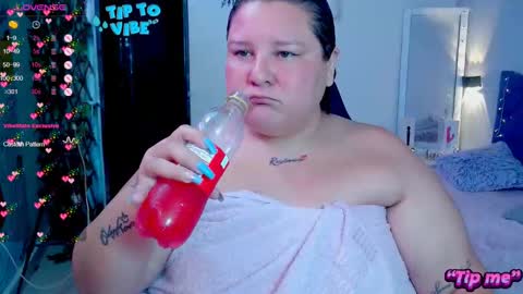 Snapshot of curvyema chatting on December 22, 2024, 6:37 pm EMA online show from December 22, 2024, 6:37 pm