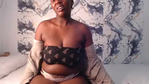 Snapshot of curvyj255 chatting on July 25, 2026, 1:15 am curvyj255 online show from July 25, 2026, 1:15 am