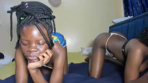 curvyjoan online show from October 1, 2025, 9:26 am