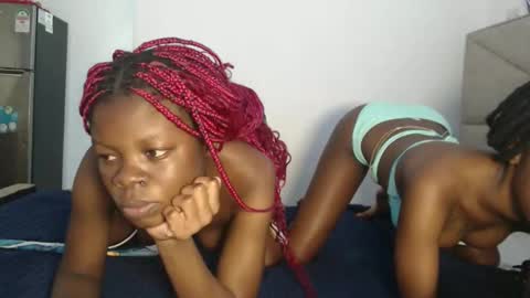 curvyjoan online show from January 10, 2026, 10:06 am