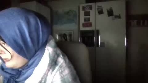 dahlia -kim online show from December 12, 2024, 10:45 am