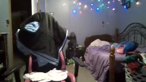 dahlia -kim online show from February 27, 2025, 6:40 am