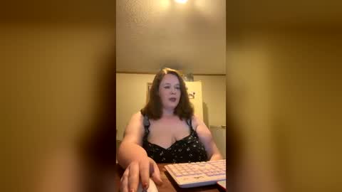 Snapshot of curvyplayday chatting on June 23, 2026, 3:04 am dahlia -kim online show from June 23, 2026, 3:04 am