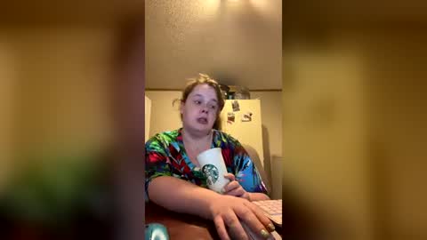 Snapshot of curvyplayday chatting on July 15, 2026, 3:34 am dahlia -kim online show from July 15, 2026, 3:34 am