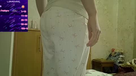 Curvy online show from April 22, 2026, 9:22 am