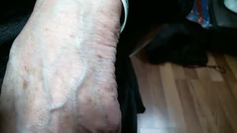 Snapshot of cutandwaxed2 chatting on January 18, 2025, 7:04 pm BI SMOOTH MATURE SUB online show from January 18, 2025, 7:04 pm