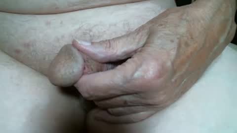 Snapshot of cutandwaxed2 chatting on October 5, 2025, 12:14 pm BI SMOOTH MATURE SUB online show from October 5, 2025, 12:14 pm