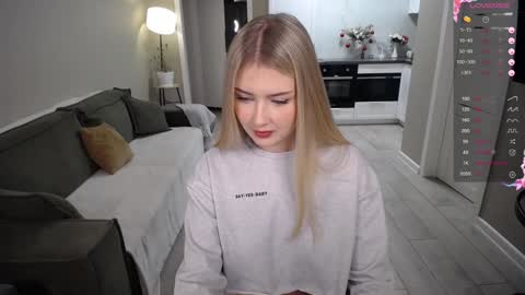 Kira  online show from January 17, 2026, 1:27 pm