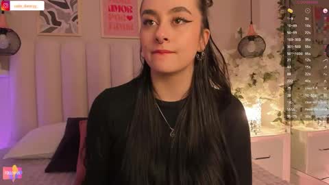 Amber  online show from November 20, 2025, 11:04 pm