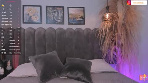 Amber  online show from March 18, 2026, 8:45 pm