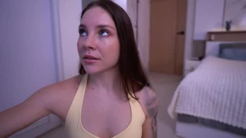 Foxy online show from April 13, 2026, 3:12 am