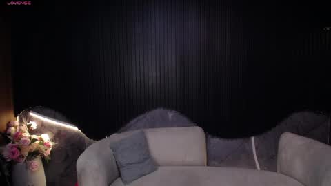 cute_angel_1 online show from June 4, 2026, 3:23 am