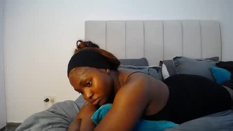 Liya online show from September 26, 2025, 7:23 am