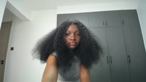 Snapshot of cute_ass18 chatting on July 13, 2026, 1:30 am Liya online show from July 13, 2026, 1:30 am