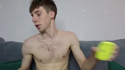Snapshot of cute_brian chatting on May 27, 2026, 4:37 pm Im Brian online show from May 27, 2026, 4:37 pm