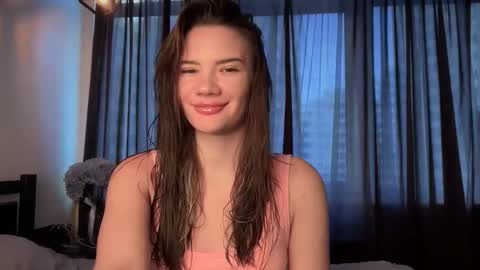 cute_bubbles online show from September 14, 2025, 1:43 pm