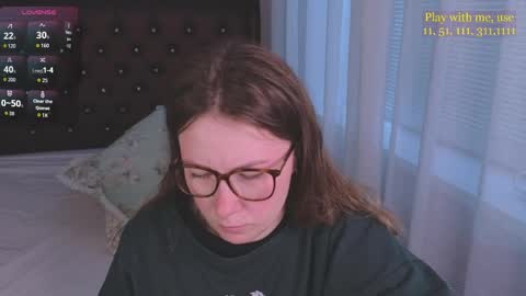 Snapshot of cute_darina chatting on April 26, 2026, 1:25 am Everyday stream in the same time online show from April 26, 2026, 1:25 am