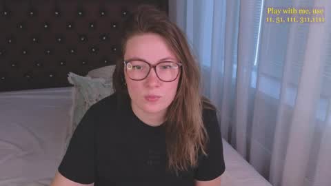 Snapshot of cute_darina chatting on April 28, 2026, 2:27 am Everyday stream in the same time online show from April 28, 2026, 2:27 am