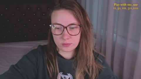 Snapshot of cute_darina chatting on May 6, 2026, 1:36 am Everyday stream in the same time online show from May 6, 2026, 1:36 am
