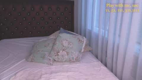 Snapshot of cute_darina chatting on May 17, 2026, 1:36 am Everyday stream in the same time online show from May 17, 2026, 1:36 am