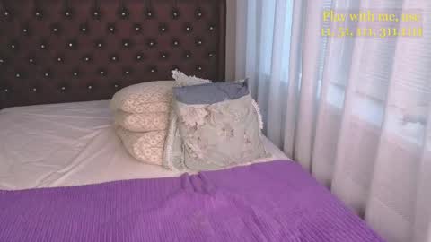 Snapshot of cute_darina chatting on June 5, 2026, 1:56 am Everyday stream in the same time online show from June 5, 2026, 1:56 am
