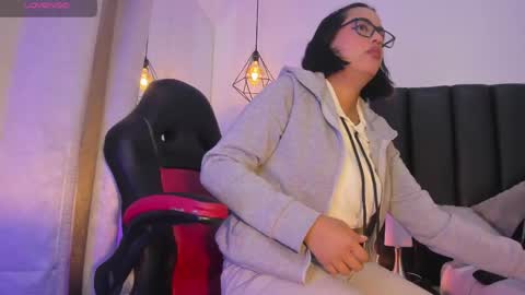 Snapshot of cute_elii chatting on May 1, 2026, 11:48 am Independent Model online show from May 1, 2026, 11:48 am
