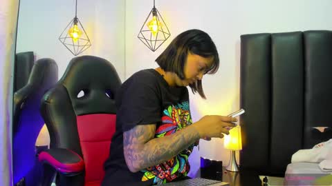 Snapshot of cute_elii chatting on May 24, 2026, 12:43 pm Independent Model online show from May 24, 2026, 12:43 pm