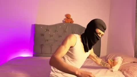 Emma online show from April 12, 2026, 11:04 am