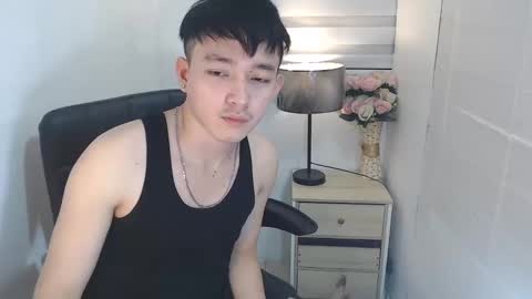 Snapshot of cute_enzo24 chatting on December 10, 2024, 6:01 am cute_enzo24 online show from December 10, 2024, 6:01 am