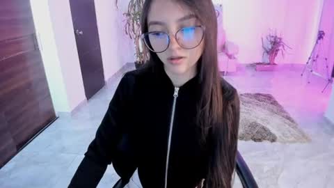 Snapshot of cute_fox_1 chatting on July 13, 2026, 1:47 pm Bella Fox online show from July 13, 2026, 1:47 pm