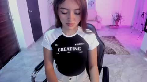 Snapshot of cute_fox_1 chatting on August 6, 2026, 2:30 pm Bella Fox online show from August 6, 2026, 2:30 pm