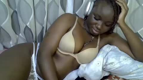 Snapshot of cute_gee chatting on May 31, 2026, 12:34 pm daddysdoll online show from May 31, 2026, 12:34 pm