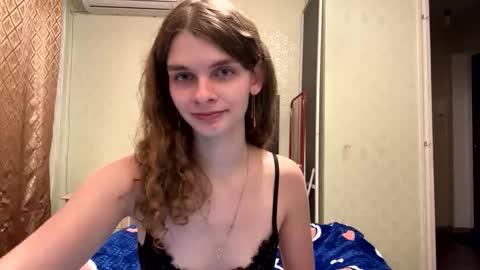 cute_kitte online show from October 3, 2025, 6:49 pm