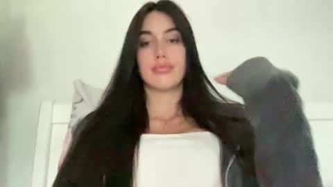 cute_kriss94 online show from June 2, 2026, 4:31 pm