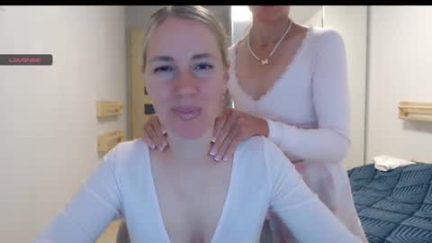 cute_lion_ online show from October 8, 2025, 3:31 pm