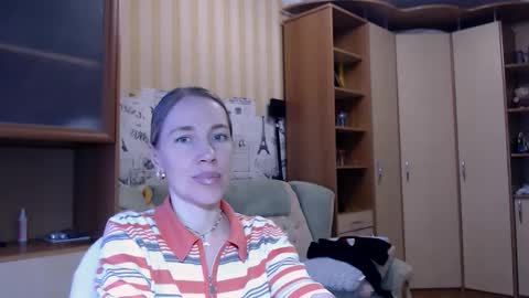 cute_lion_ online show from April 6, 2026, 2:29 pm