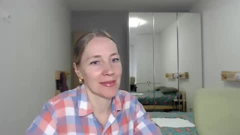 Snapshot of cute_lion_ chatting on May 13, 2026, 5:43 pm cute_lion_ online show from May 13, 2026, 5:43 pm