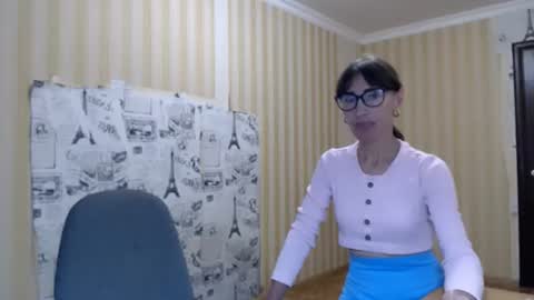 Snapshot of cute_lion_ chatting on August 1, 2026, 11:53 am cute_lion_ online show from August 1, 2026, 11:53 am