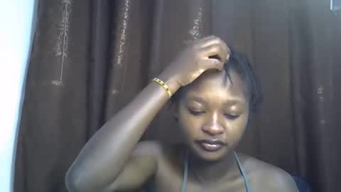 Snapshot of cute_melissa1 chatting on April 10, 2026, 8:35 pm cute_melissa1 online show from April 10, 2026, 8:35 pm