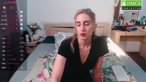 Milana online show from September 28, 2025, 11:48 am