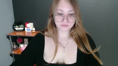 Veronica online show from January 8, 2025, 8:27 am