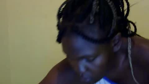 cute_roxie online show from December 22, 2024, 6:59 pm