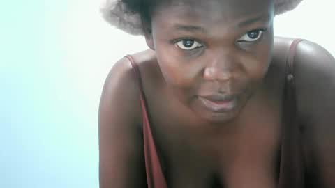 cute_roxie online show from January 24, 2025, 2:19 pm