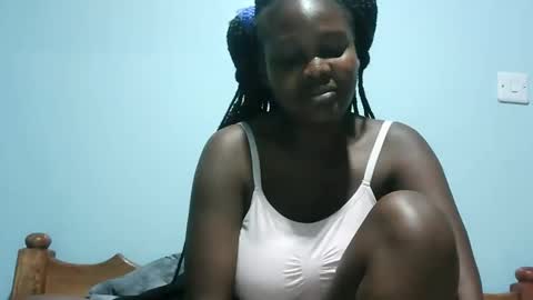 cute_roxie online show from February 15, 2025, 9:15 pm