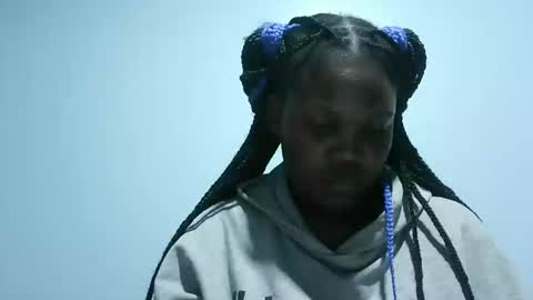 cute_roxie online show from February 18, 2025, 8:36 pm