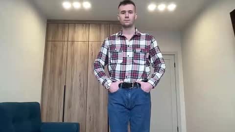 cute_skywalker online show from March 25, 2026, 7:47 am