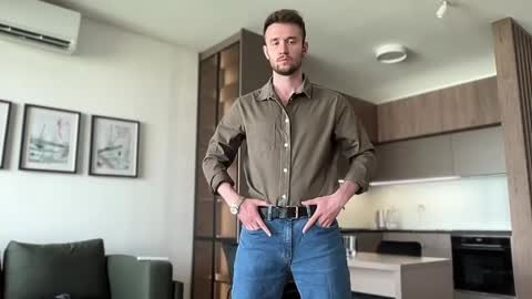 cute_skywalker online show from June 5, 2026, 10:54 am